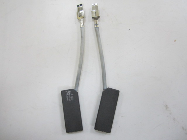 Щетки угольные для эл. двиг. (к-т) 12,4x5x32 мм 162BH05